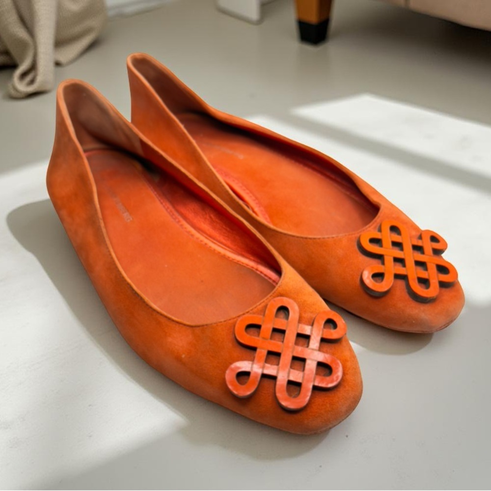 Diane Von Furstenberg Orange Flats with Celtic Knot Design Size 9
